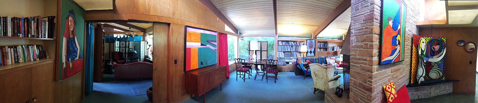 15d. The front entranceway is on the right.